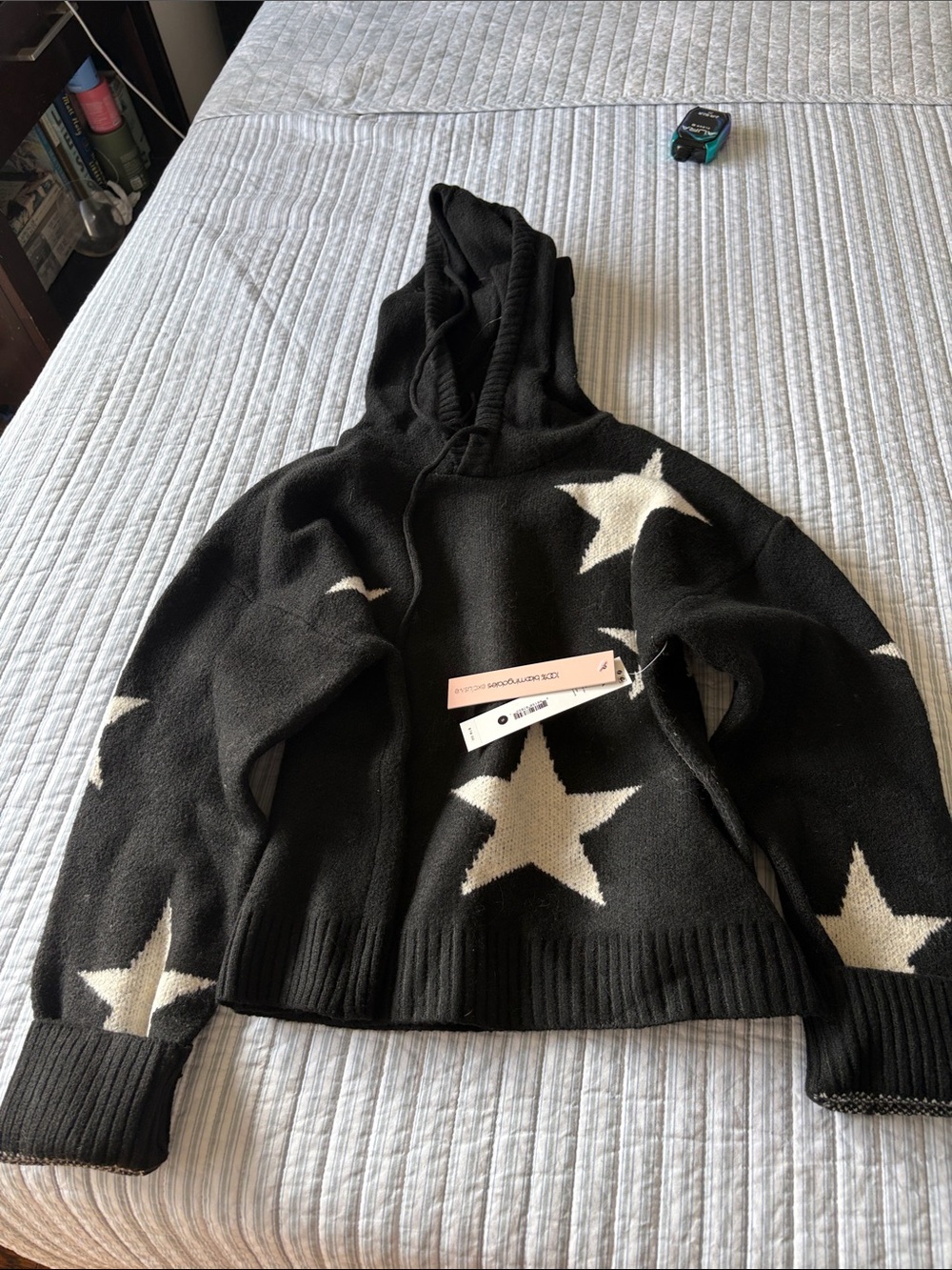 Black Star-Pattern Hooded Sweater - Women